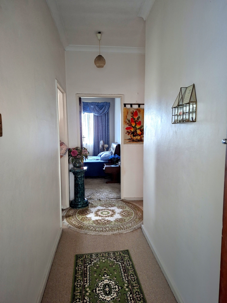 2 Bedroom Property for Sale in Uitenhage Central Eastern Cape